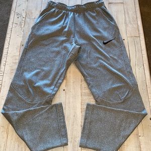 EUC boys XL Nike Dri Fit Sweatpants